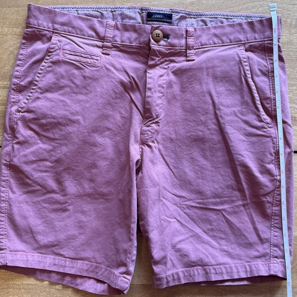 Johnnie-O | 32W | 7" Shorts - Picture 7 of 12